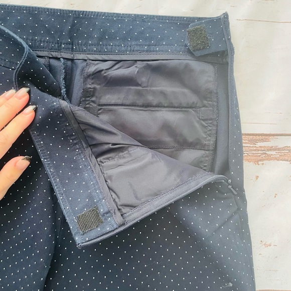 L.L. Bean 6 Classic Fit Navy Blue Polka Dot Stretch Dress Pants - Picture 5 of 10